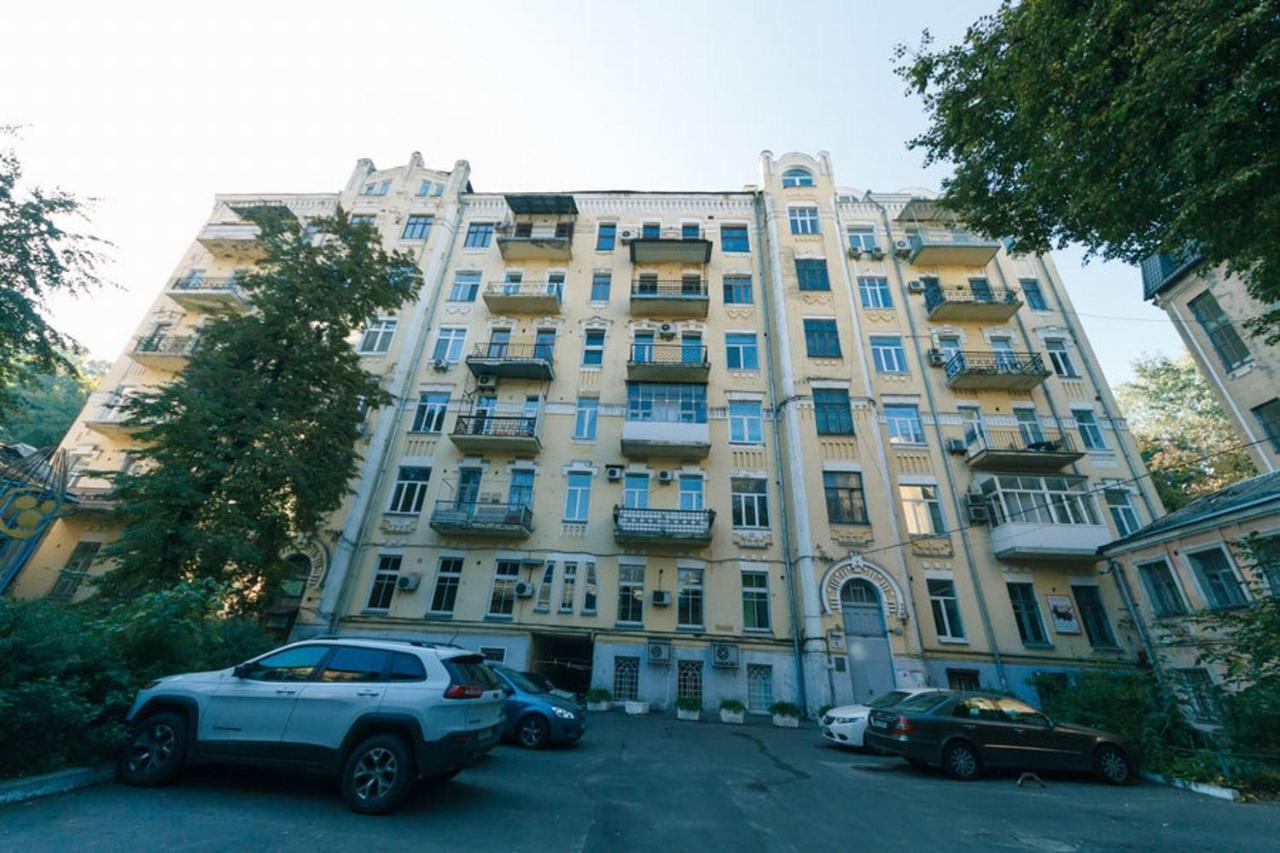 Lux Near Maidan, Khreschutyk 3br Apartment *